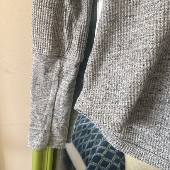 Splendid Thermal Forever Henley Heather Gray Long Sleeve Size XS - Picture 4 of 4